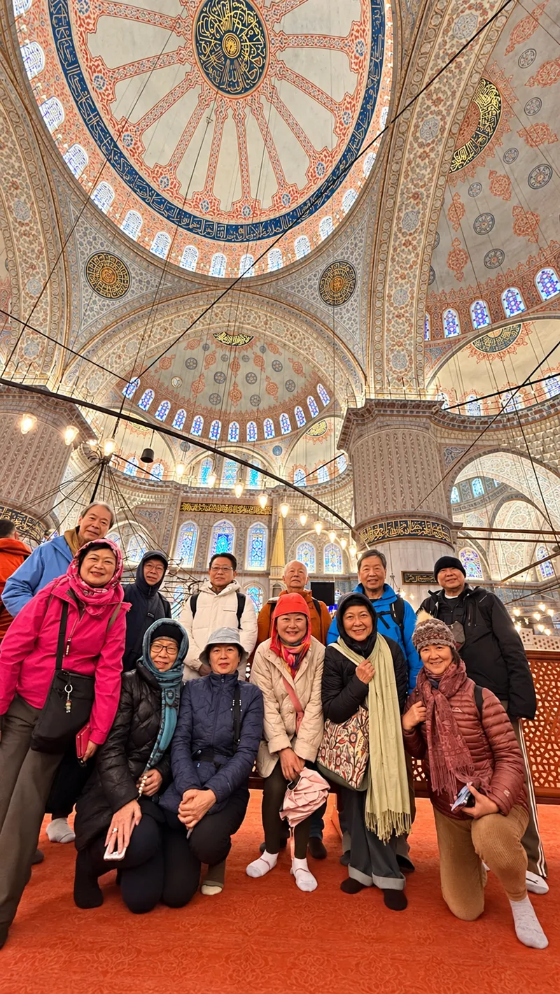 Turkey Itineraries guests. Inside the Blue Mosque, Istanbul